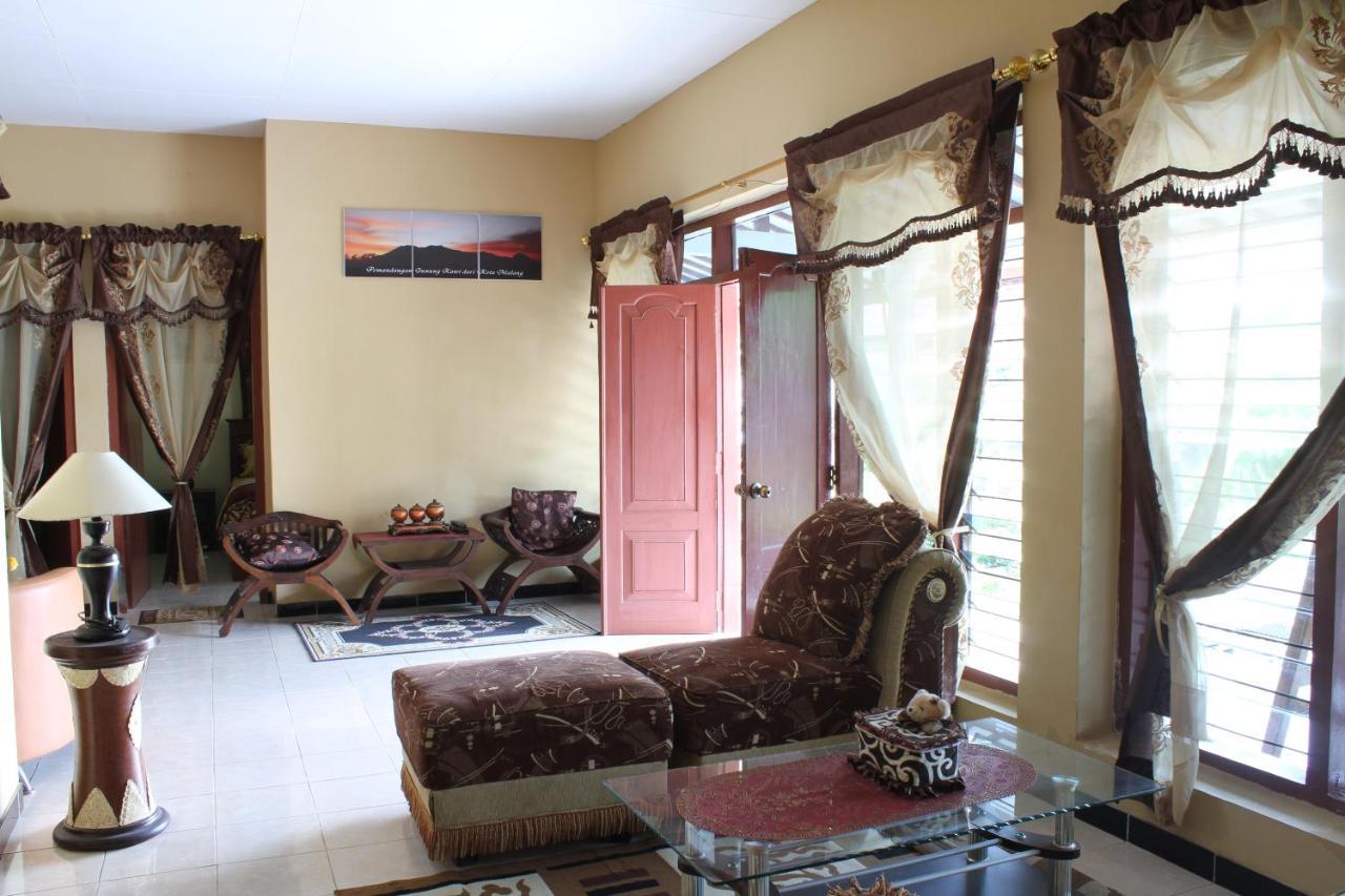 Marry Ind Gunung Kawi Guest House Malang Bumirejo Bagian luar foto